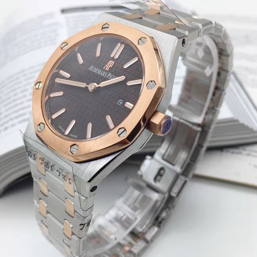 オーデマピゲ時計背面デザイン